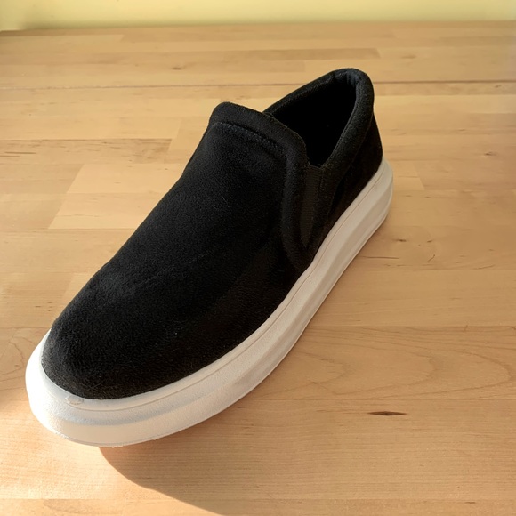 Black Forever 21 Shoes - Picture 5 of 7